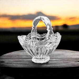 Lenox Crystal Basket Swirl Cut Design Scalloped Handle Vintage 8" Elegant Center